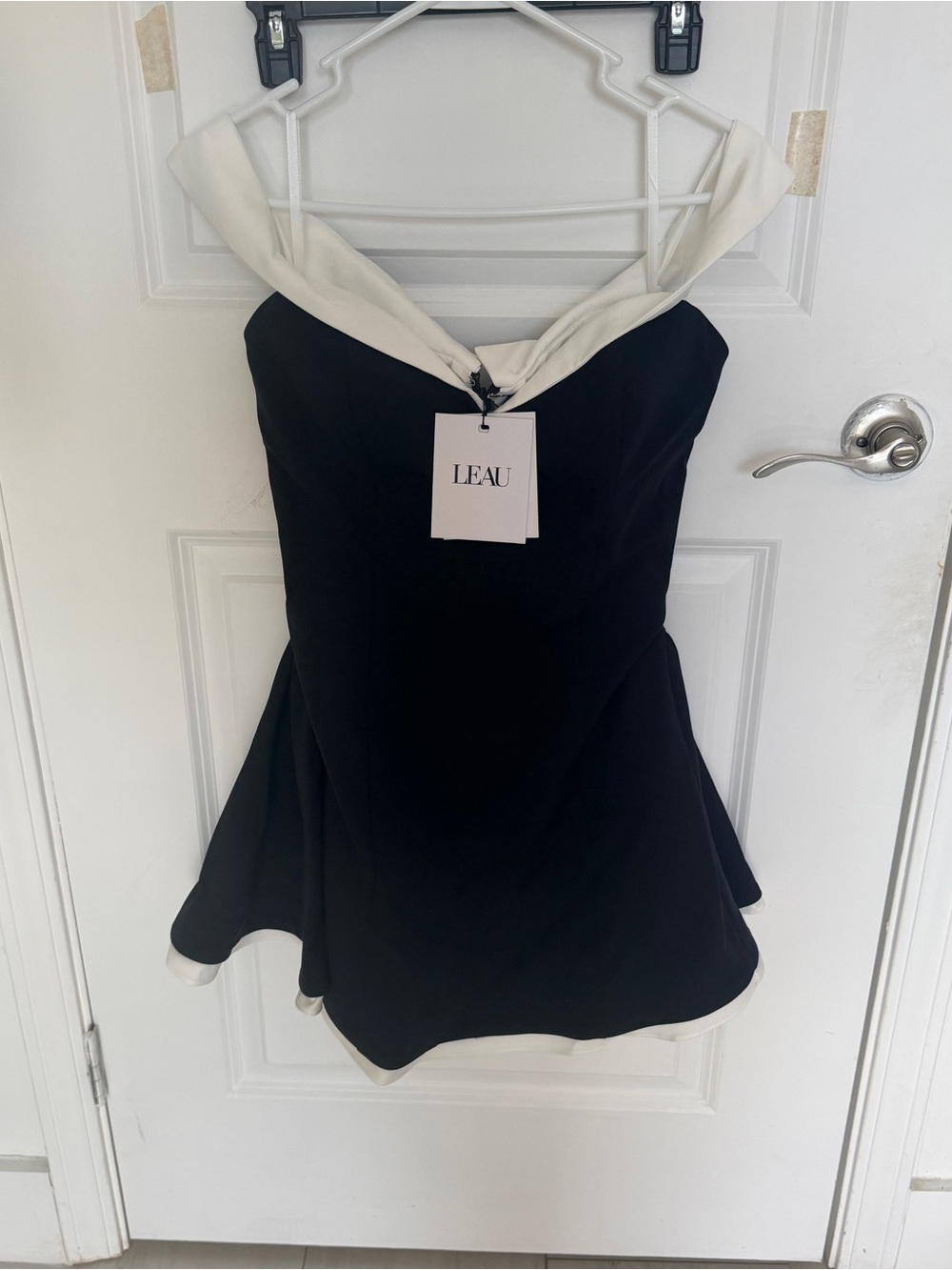 NWT LEAU Ramona Contrast Corset Babydoll Mini Dress Black White Size Medium - Picture 11 of 13